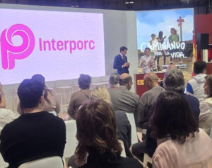 El jamón de capa blanca, protagonista en FITUR como embajador del sector porcino español
