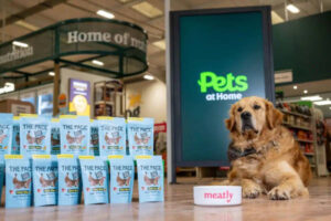 Sale al mercado por primera vez en el mundo un alimento para mascotas elaborado con carne cultivada