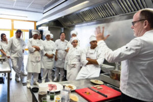 500 futuros chefs catalanes descubren los valores sostenibles del cordero y el cabrito