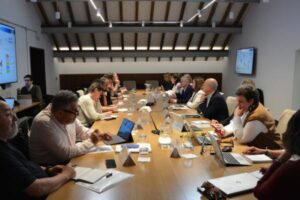 El sector lácteo denuncia un «cartel de la leche» ante la imposición de contratos a la baja