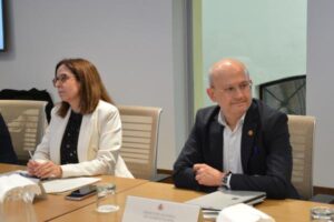 El Ministerio esgrime los precios medios ante la crisis del sector lácteo