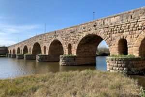 ASAJA y UPA rechazan los recortes de agua en Castilla-La Mancha y exigen un frente común ante los planes hidrológicos
